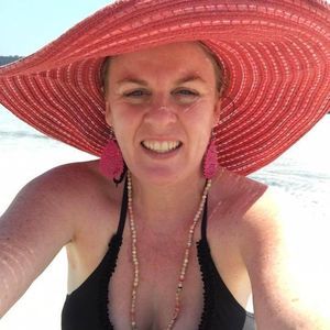 Meet your Posher, Caroline